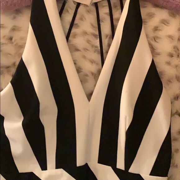 Black and white dress - Picture 2 of 6